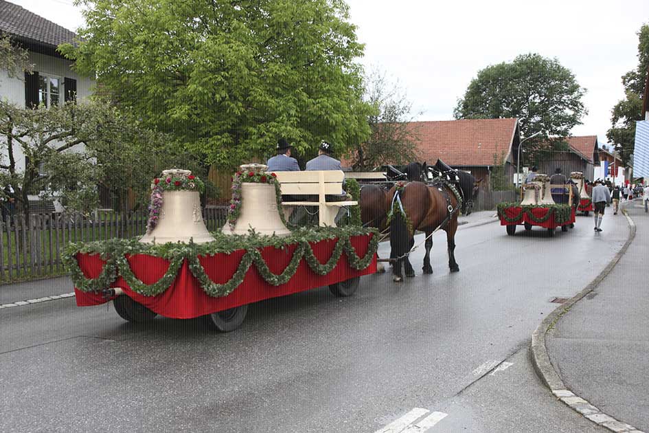 BlickMe - Landsherr Design und Fotografie | REPORT | CHURCHBELL