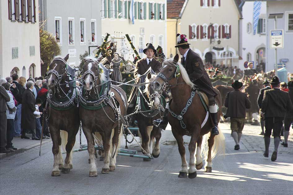 BlickMe - Landsherr Design und Fotografie | TRADITION | LEONHARDI